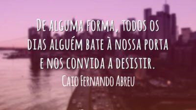 De alguma forma, todos os dias alguém bate à nossa porta e&hellip;