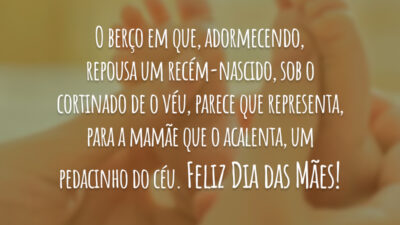 O berço em que, adormecendo, repousa um recém-nascido, sob o cortinado de&hellip;