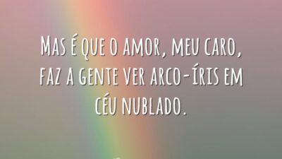 Arco-íris em céu nublado