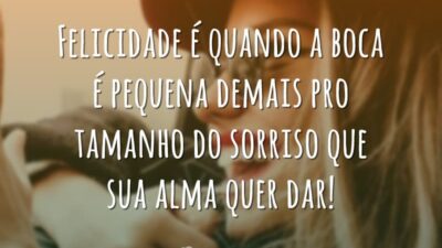 Felicidade é quando a boca é pequena demais pro tamanho do sorriso&hellip;