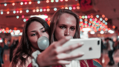 Legenda para foto com amiga: 60 opções para os momentos especiais