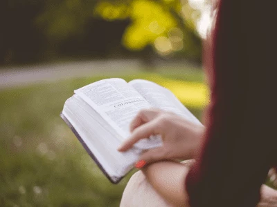 25 mensagens bíblicas para jovens que guiarão sua vida