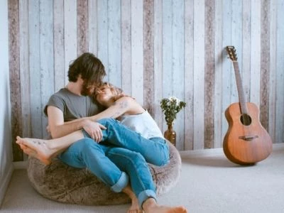 40 frases de músicas românticas para embalar o seu relacionamento
