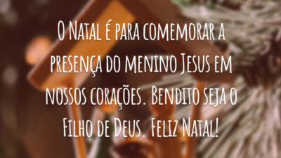 O Natal é para comemorar a presença do menino Jesus em nossos corações. Bendito seja o Filho de Deus. Feliz Natal!