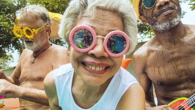 70 frases de felicidade para status que contagiarão suas redes sociais