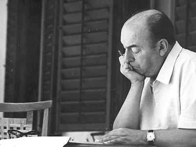 40 frases de Pablo Neruda para sentir o amor como se fosse primavera