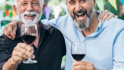 45 frases de feliz Dia dos Pais para sogro repletas de amor e carinho