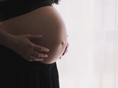 60 frases de gravidez para status que celebram os 9 meses de gestação