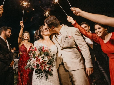 40 frases para padrinhos de casamento repletas de amor e companheirismo