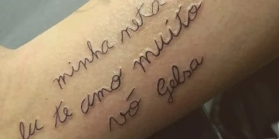 Jovem tatua bilhete de avó, recém-alfabetizada, para eternizar o amor