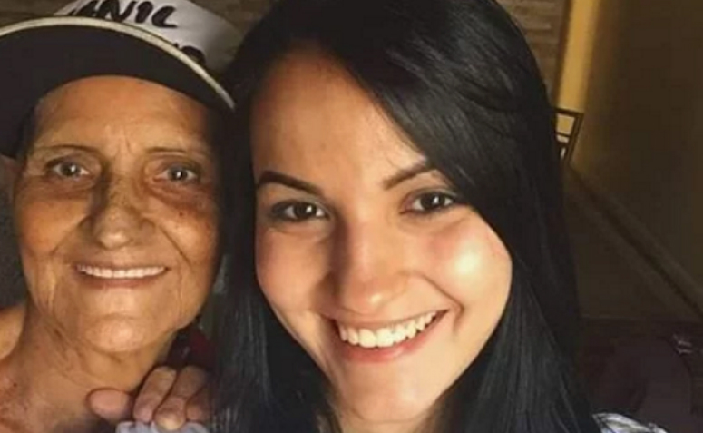 Jovem tatua bilhete de avó, recém-alfabetizada, para eternizar o amor