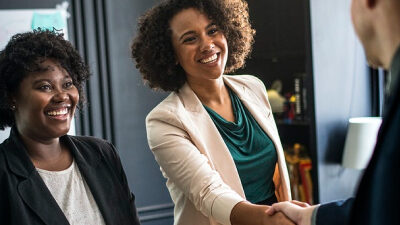 40 frases de agradecimento ao cliente para garantir seu retorno
