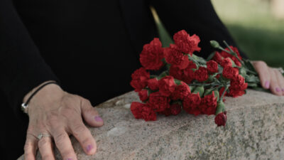 60 frases de Dia de Finados para homenagear seus entes queridos falecidos