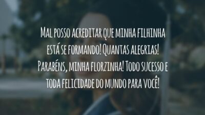 Mal posso acreditar que minha filhinha está se formando! Quantas alegrias! Parabéns, minha florzinha! Todo sucesso e toda felicidade do mundo para você!