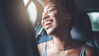 65 frases de alegria para status que revelam a verdadeira felicidade