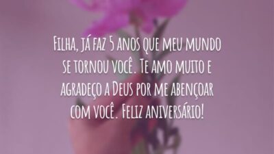 Filha, já faz 5 anos que meu mundo se tornou você. Te amo muito e agradeço a Deus por me abençoar com você. Feliz aniversário!