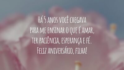 Há 5 anos você chegava para me ensinar o que é amar, ter paciência, esperança e fé. Feliz aniversário, filha!