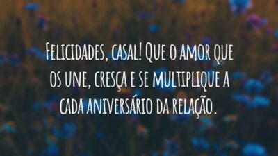 Felicidades, casal! Que o amor que os une, cresça e se multiplique a cada aniversário da relação.