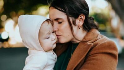 30 frases de feliz Dia da Mulher para mãe que vão enchê-la de amor