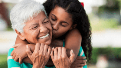 30 frases de Dia das Mães para avó que agradecem por tanto amor