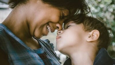 40 frases sobre maternidade que expressam o que é ser mãe