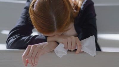 45 frases de choro para deixar seus sentimentos escorrerem em lágrimas