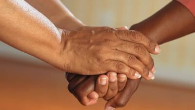 40 frases de compaixão para praticar o bem ao próximo