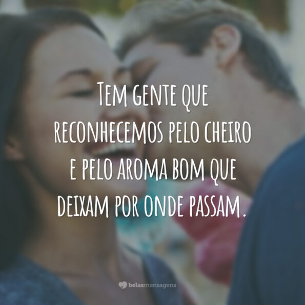 40 frases de perfumes para quem se apaixona primeiro pelos cheiros