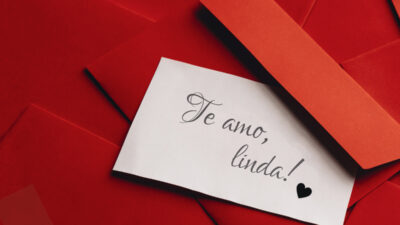 40 frases de carta para namorada que declaram seu amor por ela