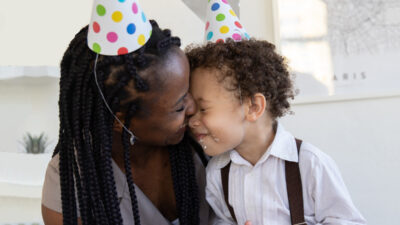 60 mensagens de aniversário para sobrinho que celebram seu menino
