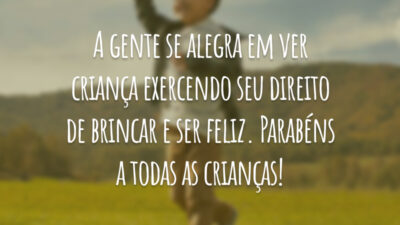 A gente se alegra em ver criança exercendo seu direito de brincar e ser feliz. Parabéns a todas as crianças!