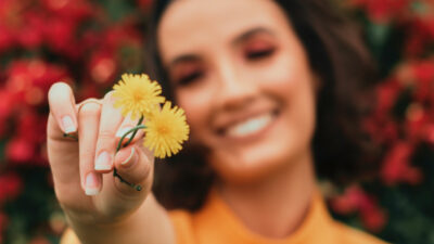 50 frases de bem-vindo, setembro, que enchem o caminho de flores