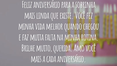 Feliz aniversário para a sobrinha mais linda que existe. Você fez minha vida melhor quando chegou e faz muita falta na minha rotina. Brilhe muito, querida. Amo você mais a cada aniversário.