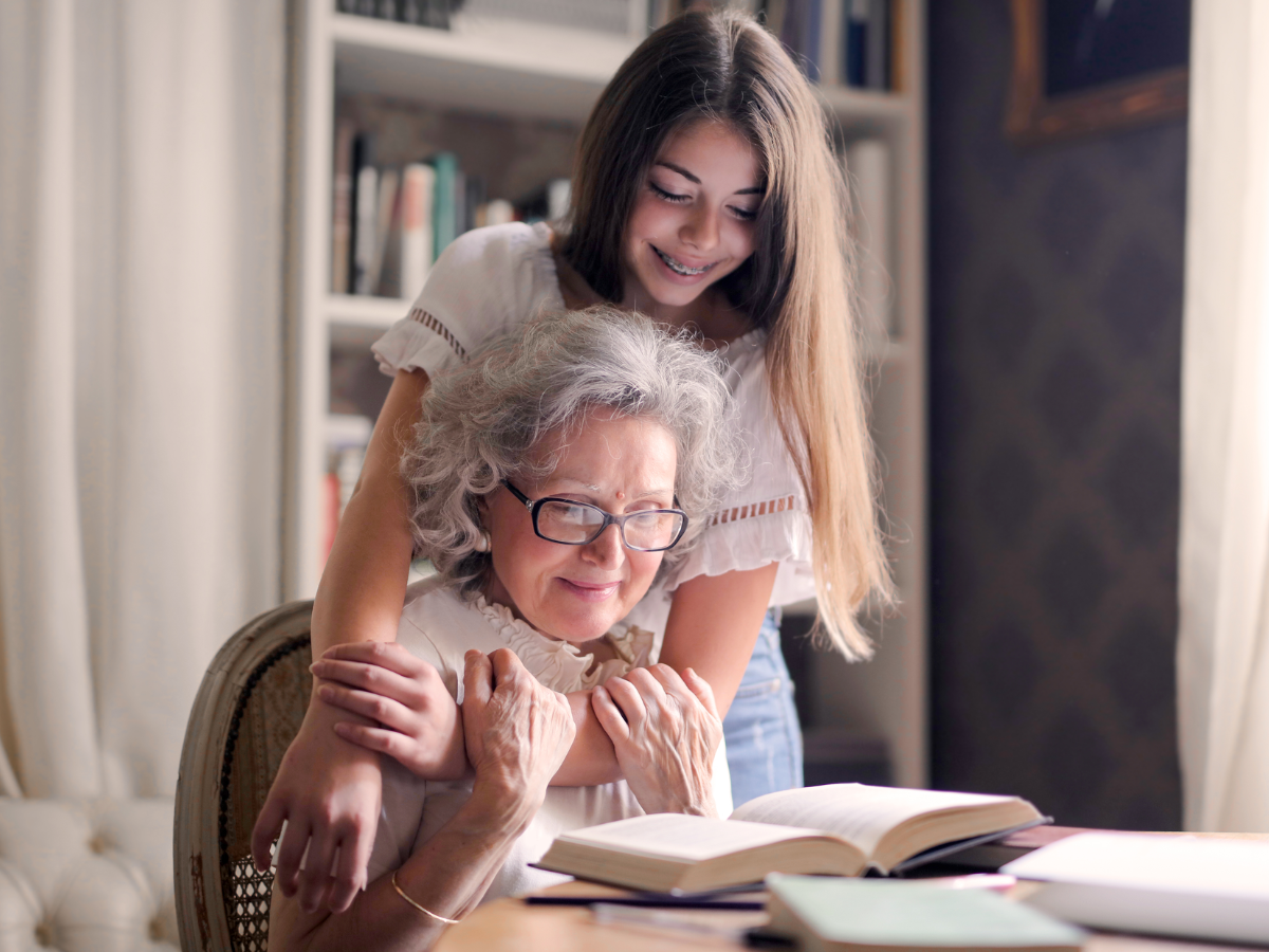 60 mensagens de aniversário para avó para valorizar os ensinamentos da matriarca da família