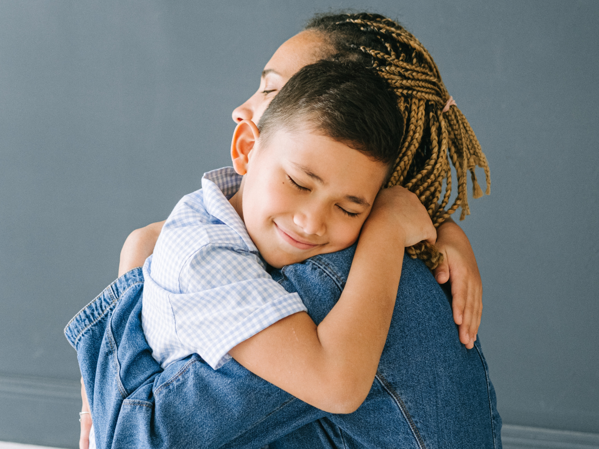 65 frases de aniversário de mãe para filho que mostram todo o amor materno